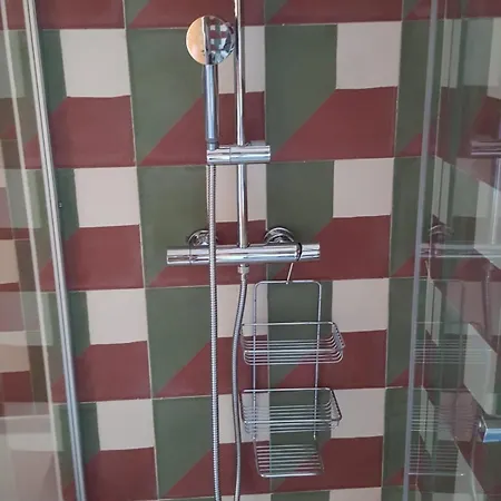 فيلة Pierre-parabita بارابيتا