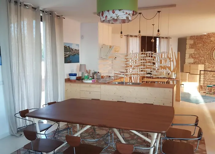 Villa Pierre-parabita *