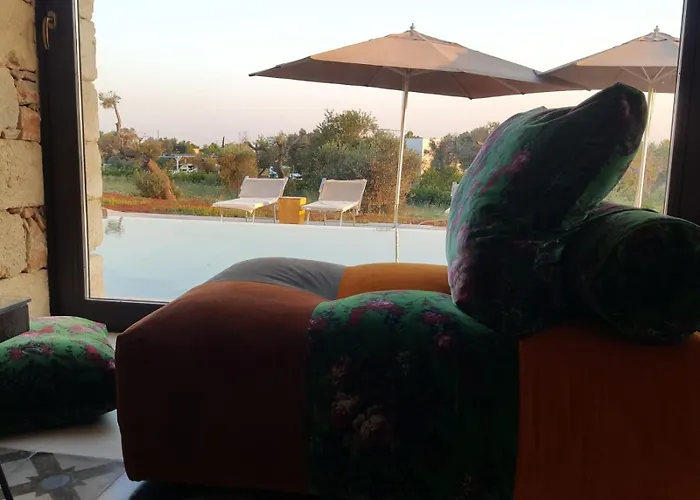 Villa Pierre-parabita Parabita