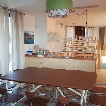 Villa Pierre-parabita *